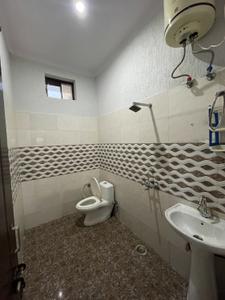 Bathroom Image of 1250 Sq.ft 3 BHK Apartment / Flat for sale in Chukkuwala Dehradun for Rs. 6800000