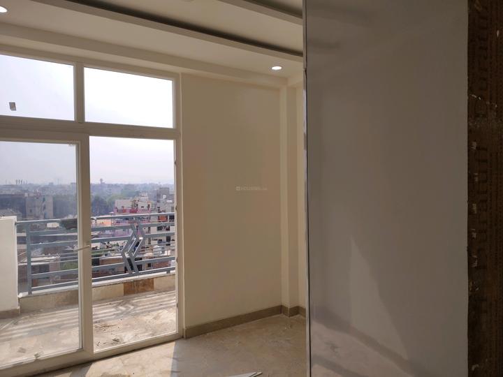 Trinity High Street North Avenue Main Image 1