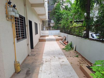 Balcony Image of 3250 Sq.ft 4 BHK Independent House for rent in Maninagar Ahmedabad for Rs. 60000