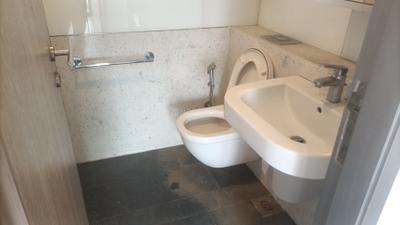 Image of 955 Sq.ft 2 BHK Apartment / Flat for sale in Lodha New Cuffe Parade, Sion, Mumbai for Rs. 31000000