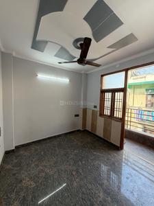 Bedroom Image of 600 Sq.ft 2 BHK Builder Floor for rent in Uttam Nagar New Delhi for Rs. 12000