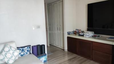 Bedroom Image of 3300 Sq.ft 4 BHK Apartment / Flat for sale in Lodha World Crest, Lower Parel Mumbai for Rs. 162500000