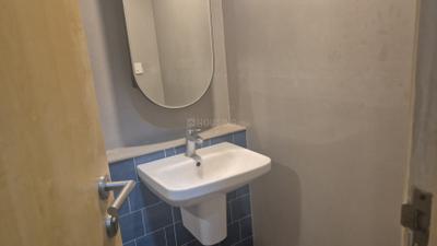 Image of 750 Sq.ft 2 BHK Apartment / Flat for sale in Lodha New Cuffe Parade, Sion, Mumbai for Rs. 25500000