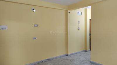 Living Room Image of 990 Sq.ft 2 BHK Apartment / Flat for rent in VIP Nagar Kolkata for Rs. 20000