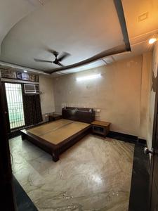 Bedroom Image of 1850 Sq.ft 4 BHK Builder Floor for sale in Sector 4 Rohini New Delhi for Rs. 10500000