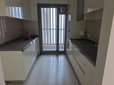 Kitchen Image of 1000 Sq.ft 2 BHK Apartment / Flat for rent in Piramal Mahalaxmi South Tower, Worli Mumbai for Rs. 150000