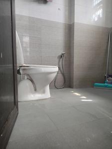 Common Bathroom Image of 500 Sq.ft 1 RK Apartment / Flat for rent in Munirka New Delhi for Rs. 18000