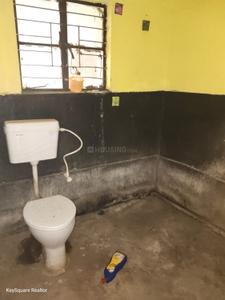Bathroom Image of 1000 Sq.ft 3 BHK Apartment / Flat for sale in Picnic Garden Kolkata for Rs. 4500000