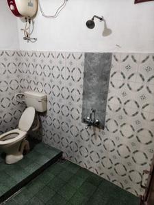 Bathroom Image of 1300 Sq.ft 3 BHK Independent House for rent in Valasaravakkam Chennai for Rs. 35000