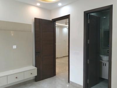 Bedroom Image of 1200 Sq.ft 3 BHK Builder Floor for sale in Vikaspuri New Delhi for Rs. 21000000