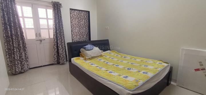 Karve Nagar Banglow Bedroom 1