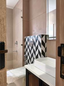 Bedroom Two Image of 2411 Sq.ft 3.5 BHK Apartment / Flat for sale in Raheja Atlantis, Sector 31 Gurgaon for Rs. 47500000