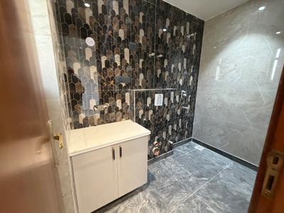 Image of 1300 Sq.ft 3 BHK Builder Floor for sale in Raja Garden, New Delhi for Rs. 23500000