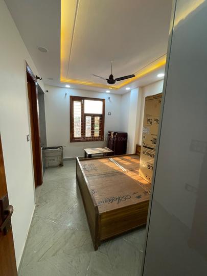 Shalimar Bagh Bedroom 1