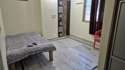 Living Room Image of 800 Sq.ft 1 BHK Apartment / Flat for rent in Chandmari Varanasi for Rs. 4500