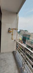 Balcony Image of 630 Sq.ft 2 BHK Builder Floor for rent in Sewak Park New Delhi for Rs. 11000