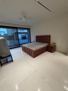 Bedroom Image of 6300 Sq.ft 7 BHK Duplex for sale in Punjabi Bagh New Delhi for Rs. 185000000
