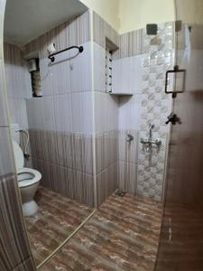 Image of 1050 Sq.ft 2 BHK Builder Floor for rent in Adyar, Chennai for Rs. 42000
