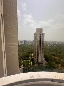 Balcony Image of 2000 Sq.ft 3 BHK Apartment / Flat for sale in DLF Park Place, Sector 54 Gurgaon for Rs. 77500000