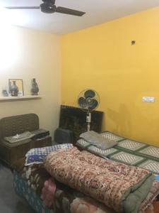 Bedroom Image of 600 Sq.ft 2 BHK Apartment / Flat for rent in Jujhar Nagar Chandigarh for Rs. 3000