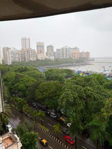 Balcony Image of 750 Sq.ft 1 BHK Apartment / Flat for rent in Cuffe Parade Mumbai for Rs. 115000