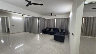 Living Room Image of 2188 Sq.ft 3 BHK Apartment / Flat for rent in Vinayak Sapphire, Sargasan Gandhinagar for Rs. 25000