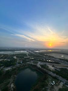 Balcony Image of 2105 Sq.ft 3 BHK Apartment / Flat for rent in Supertech Supernova, Sector 94 Noida for Rs. 90000