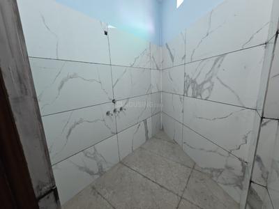 Bathroom Image of 1500 Sq.ft 2 BHK Builder Floor for rent in Line Par Moradabad for Rs. 10000