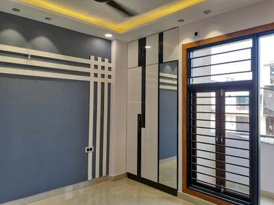 Bedroom Image of 900 Sq.ft 3 BHK Apartment / Flat for sale in Nawada New Delhi for Rs. 6250000