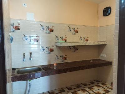Kitchen Image of 1600 Sq.ft 2 BHK Apartment / Flat for rent in Deokali Ayodhya for Rs. 9000
