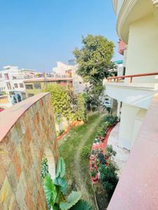 Balcony Image of 8500 Sq.ft 6 BHK Independent House for sale in Gomti Nagar Lucknow for Rs. 85000000