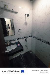 Bathroom Image of 1050 Sq.ft 2 BHK Apartment / Flat for rent in Shanti Kamal, Doctor Compound Mumbai for Rs. 96000