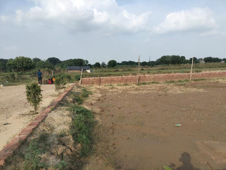 Noida Extension Main Image 1