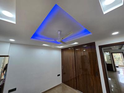 Bedroom Image of 1900 Sq.ft 3 BHK Builder Floor for sale in Tilak Nagar New Delhi for Rs. 26500000