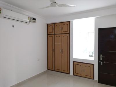 Bedroom Image of 1800 Sq.ft 4 BHK Apartment / Flat for sale in CGHS ShivLok Apartment, Sector 6 Dwarka New Delhi for Rs. 29800000