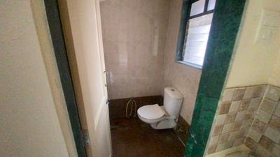 Bathroom Image of 650 Sq.ft 1 BHK Apartment / Flat for rent in Taloja Navi Mumbai for Rs. 8000