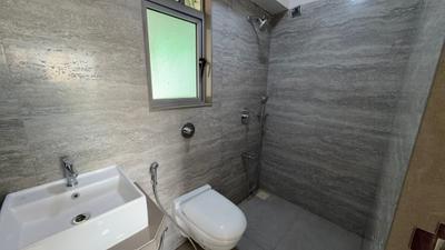 Bathroom Image of 450 Sq.ft 1 BHK Apartment / Flat for sale in 71 Midtown, Chembur Mumbai for Rs. 9900000