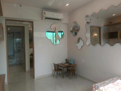 Bedroom Image of 760 Sq.ft 2 BHK Apartment / Flat for sale in Kandivali West Mumbai for Rs. 22000000