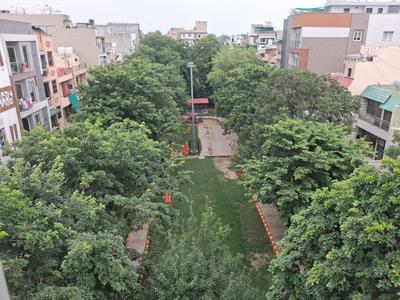 Bedroom One Image of 900 Sq.ft 3 BHK Builder Floor for sale in Paschim Vihar New Delhi for Rs. 21000000