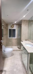 Bathroom Image of 6750 Sq.ft 5 BHK Apartment / Flat for sale in Hiranandani Developers Evita, Powai Mumbai for Rs. 245000000