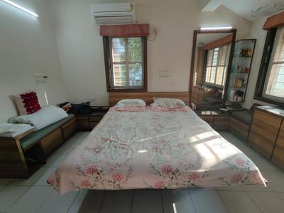 Bedroom Image of 1665 Sq.ft 4 BHK Independent House for sale in Satellite Ahmedabad for Rs. 45000000