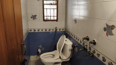 Image of 1000 Sq.ft 2 BHK Apartment / Flat for rent in Pink Apartments, Sector 18 Dwarka, New Delhi for Rs. 35000