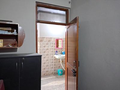 Bedroom Image of 1800 Sq.ft 3 BHK Builder Floor for rent in Sector 23 Noida for Rs. 35000