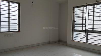 Bedroom Image of 1250 Sq.ft 3 BHK Apartment / Flat for rent in Chinar Park Kolkata for Rs. 25000