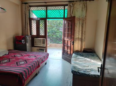 Bedroom Image of Sarita Girls PG near sector- 61  in Sector 59, Noida