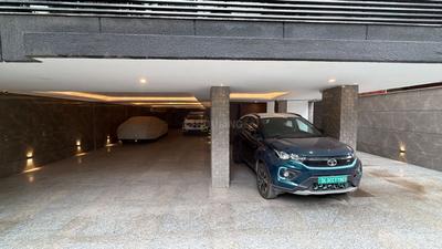 Image of 3600 Sq.ft 4 BHK Builder Floor for rent in DLF Luxury Floors, DLF Phase 1, Gurgaon for Rs. 210000