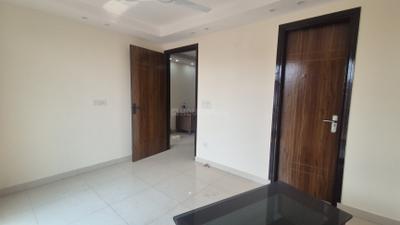 Bedroom Image of 1100 Sq.ft 3 BHK Apartment / Flat for rent in Chhattarpur New Delhi for Rs. 32000