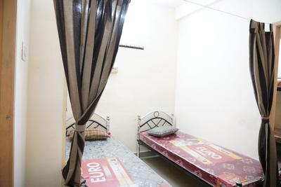 Balcony Image of K H M pg hostel for men and women  in Anna Nagar, Chennai