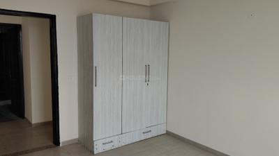 Bedroom Image of 2350 Sq.ft 4 BHK Apartment / Flat for rent in Omaxe Heights, Sector 86 Faridabad for Rs. 45000