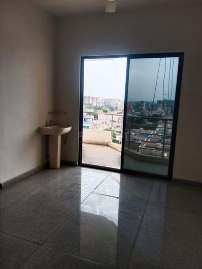 jainam v Main Image 1